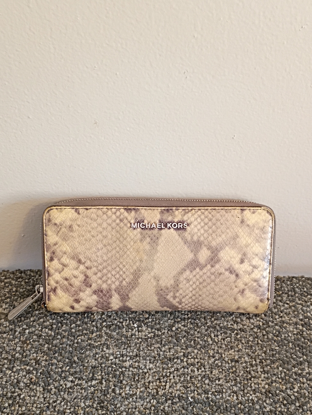Michael Kors Snake-Embossed Zip Wallet - Taupe & Cream
